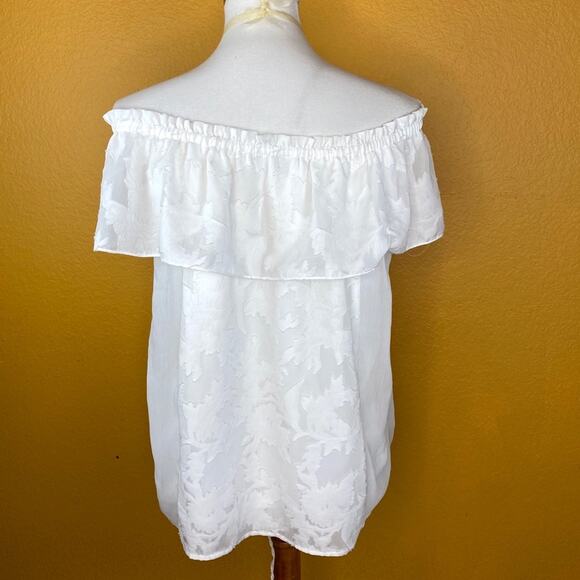 Off the shoulder sheer overlay ruffle blouse size M - Picture 3 of 6